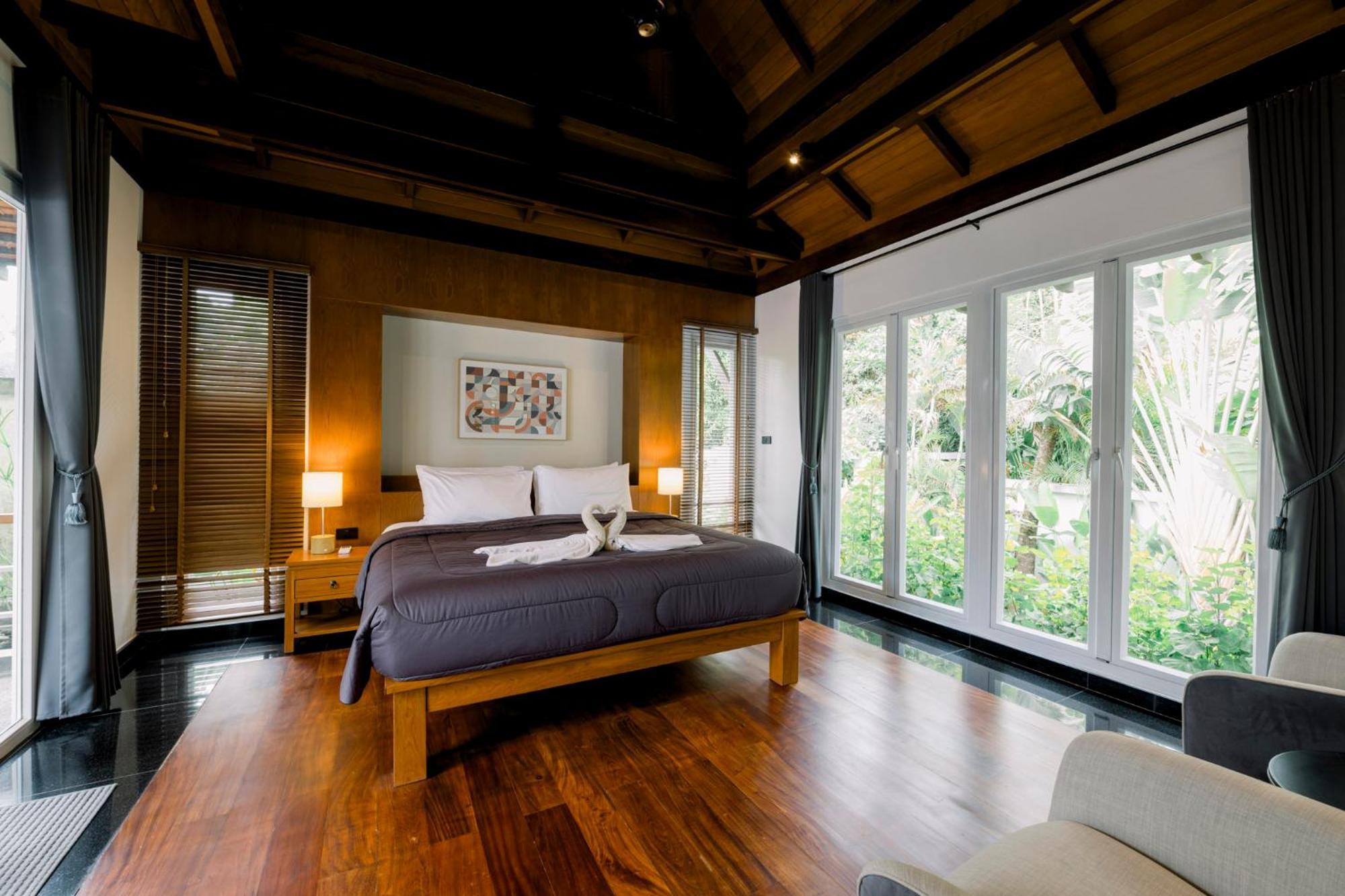 Luxurious Rawai วิลล่า *